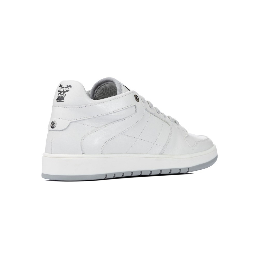 Alley-oop White